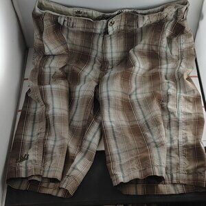 Micros Clothing Plaid Shorts Size Mens 32 Waist MCC M.C.C. Embroidered